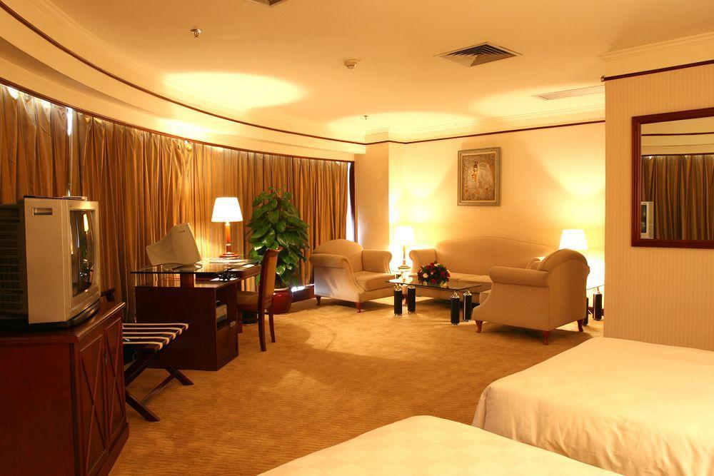 Royalty Hotel Σενζέν Εξωτερικό φωτογραφία