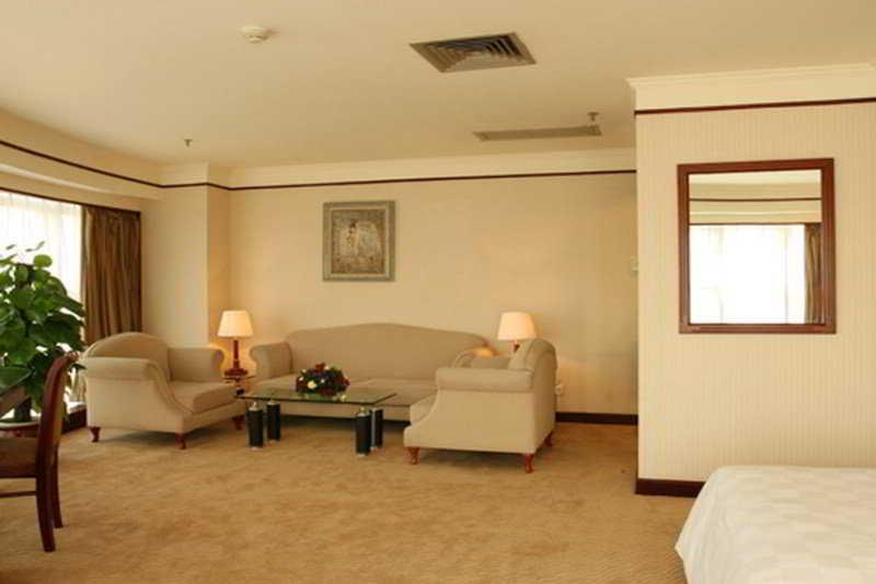 Royalty Hotel Σενζέν Εξωτερικό φωτογραφία