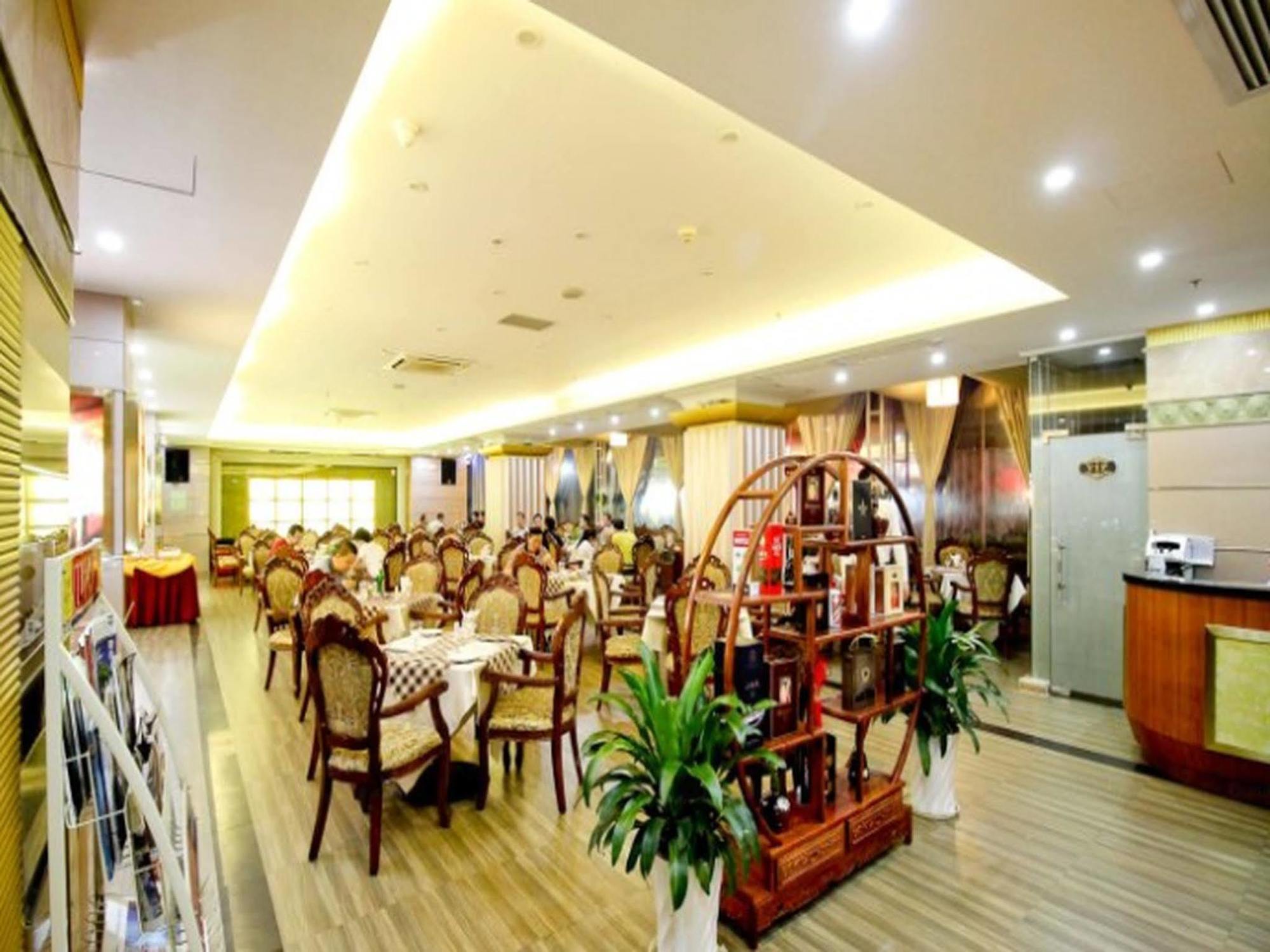 Royalty Hotel Σενζέν Εξωτερικό φωτογραφία
